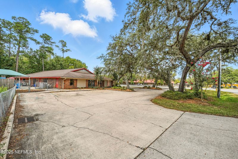 4310 Barkoskie Rd, Jacksonville, FL 32258