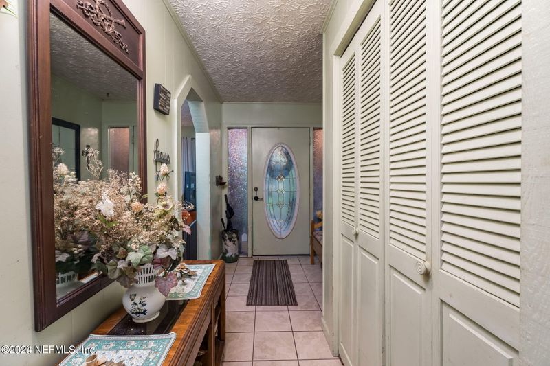 43111 Hilltop Ln, Callahan, FL 32011