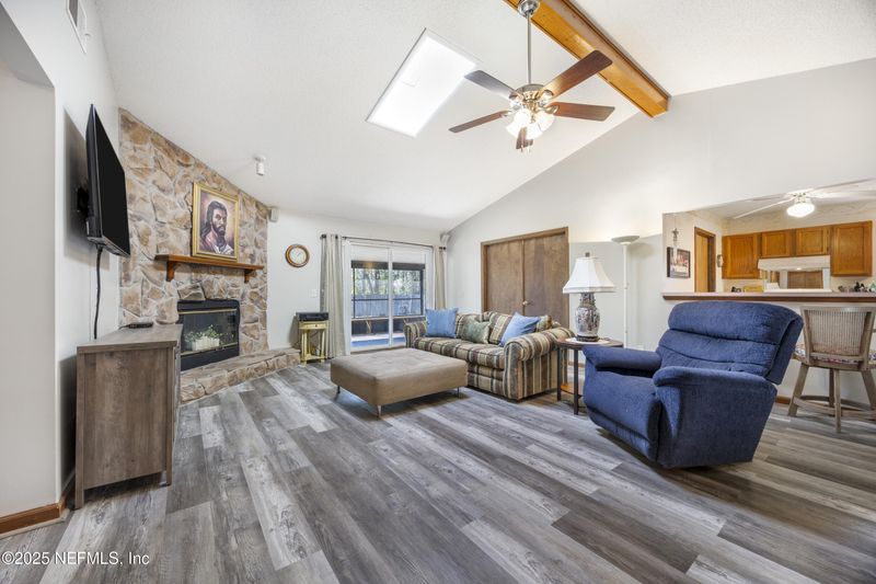 4318 Jeremys Landing Dr S, Jacksonville, FL 32258