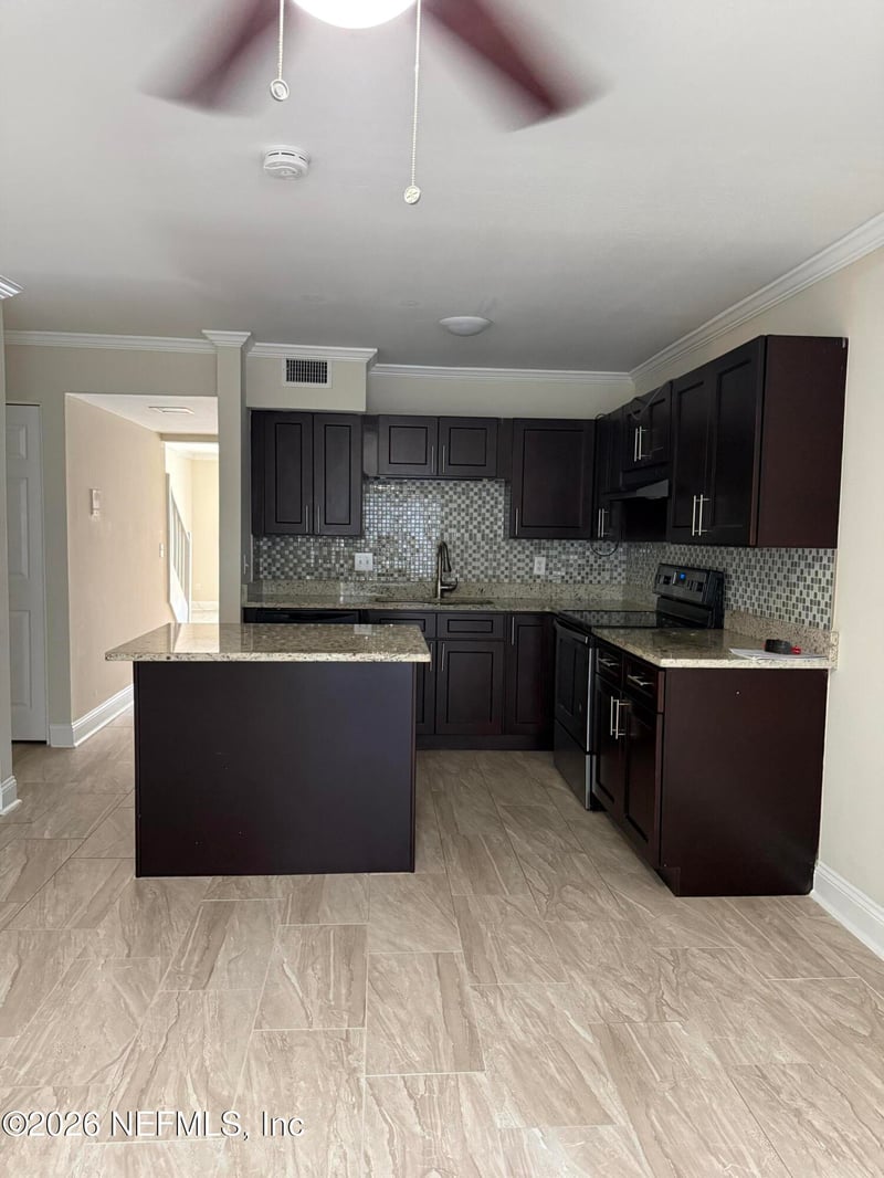 4321 Plaza Gate Ln S #202, Jacksonville, FL 32217