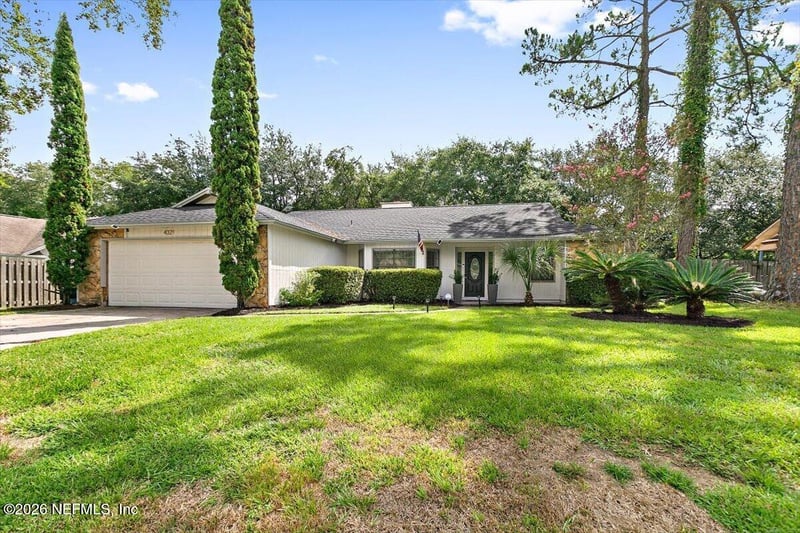 4321 Whispering Inlet Dr, Jacksonville, FL 32277