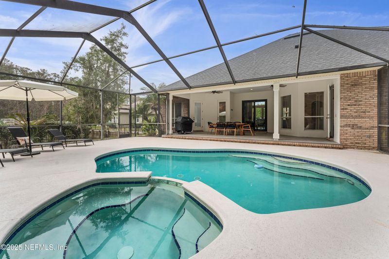 433 E Woodhaven Dr, Ponte Vedra Beach, FL 32082