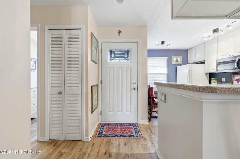 433 Upper 36th Ave S, Jacksonville Beach, FL 32250
