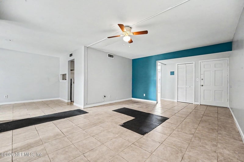 4334 S Plaza Gate Ln #102, Jacksonville, FL 32217