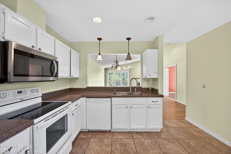 4341 Lake Woodbourne Dr S, Jacksonville, FL 32217