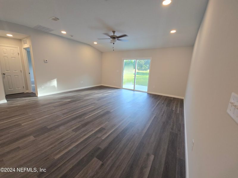 4341 Lambing Rd, Jacksonville, FL 32210