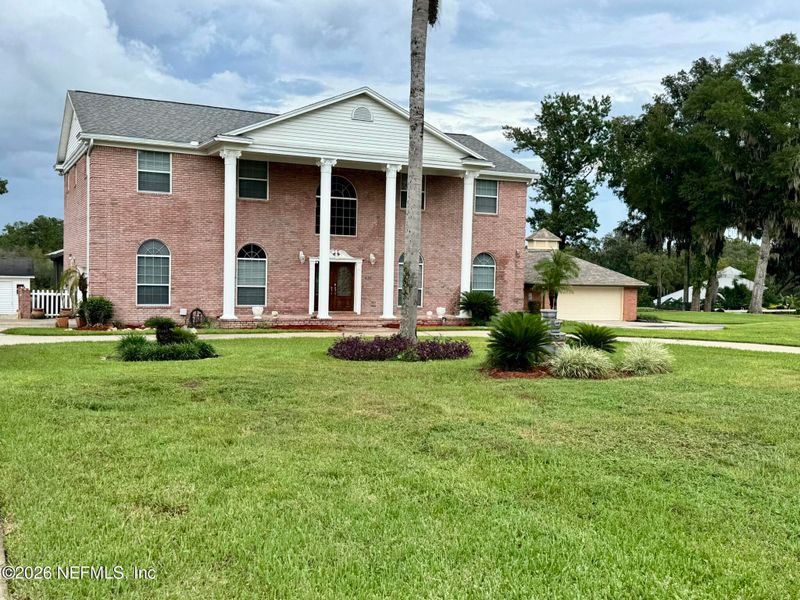 435 Lake Asbury Dr, Green Cove Springs, FL 32043