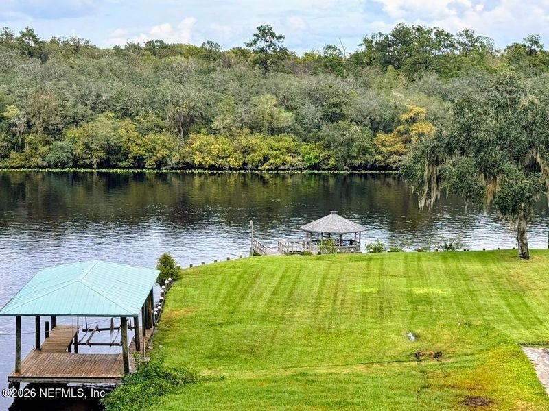 435 Lake Asbury Dr, Green Cove Springs, FL 32043