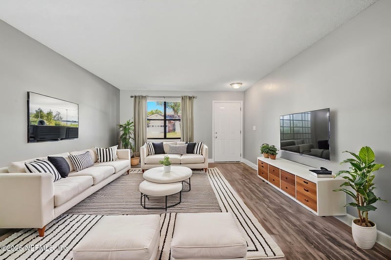 437 Hawaiian Ter, Jacksonville, FL 32216
