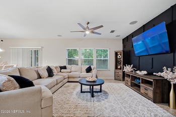 438 Auburn Oaks Rd E, Jacksonville, FL 32218