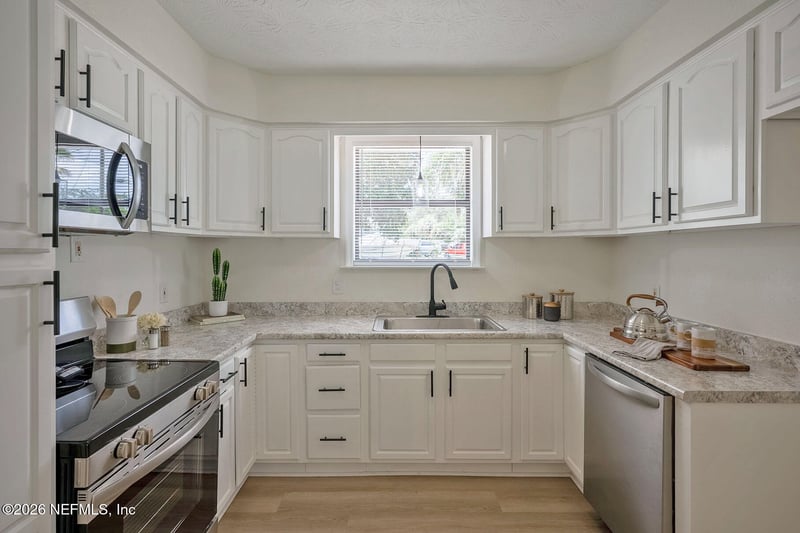 440 Taurus Ln, Orange Park, FL 32073