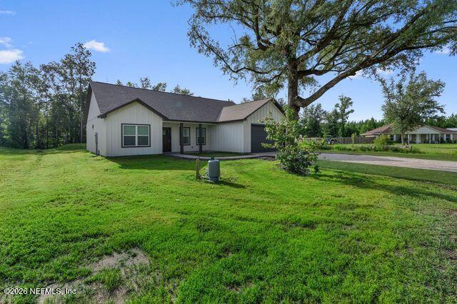 44016 Breezy Ln, Callahan, FL 32011