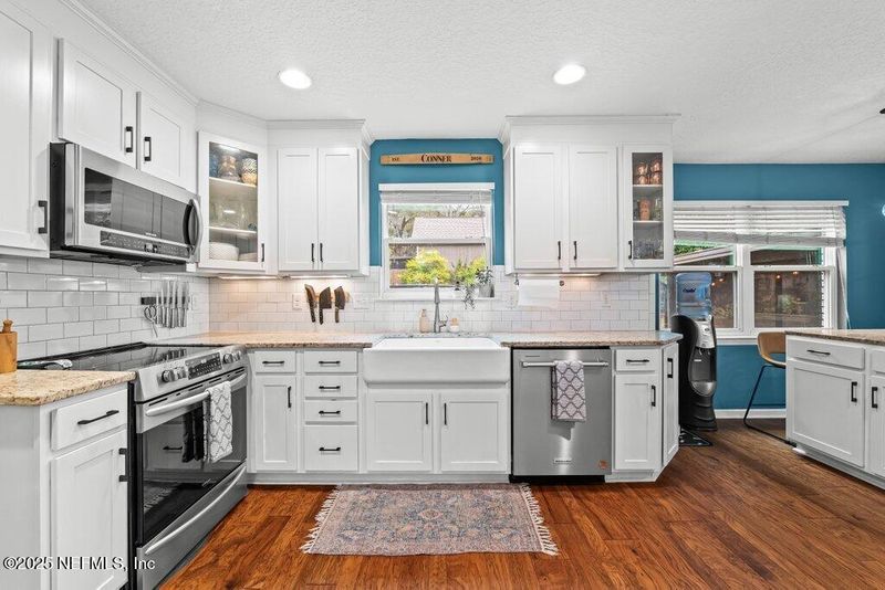 4407 Monument Point Dr, Jacksonville, FL 32225