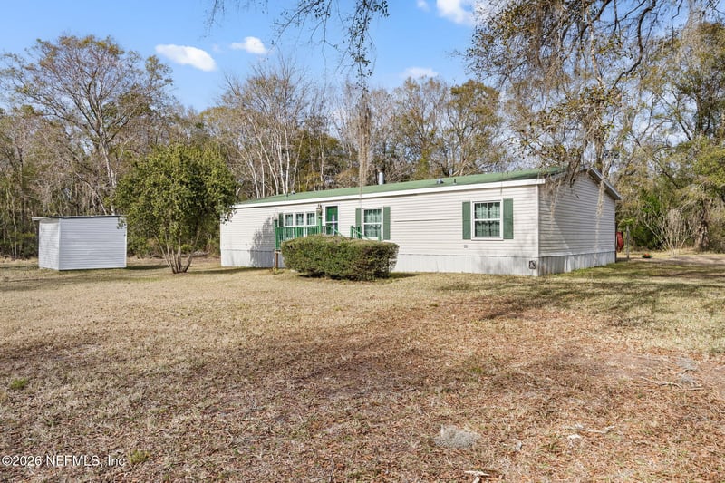 44170 Woodland Cir, Callahan, FL 32011