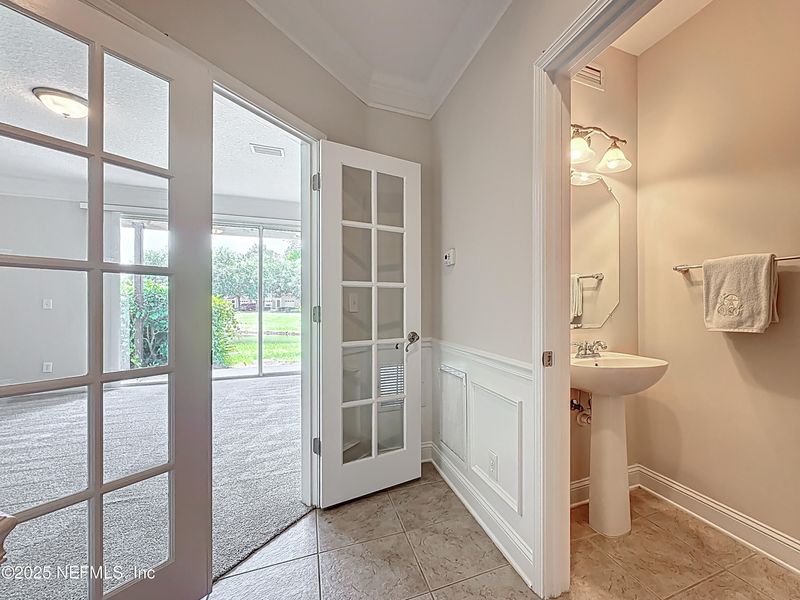 4420 Capital Dome Dr, Jacksonville, FL 32246