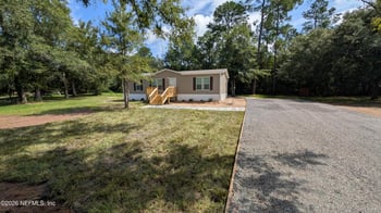 44286 Maplewood Ct, Callahan, FL 32011