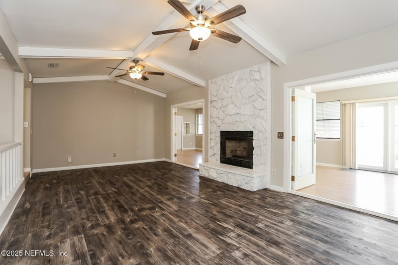 443 Holiday Hill Cir W, Jacksonville, FL 32216