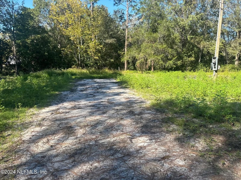 44361 Charwood Dr, Callahan, FL 32011