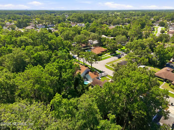 4457 Barrington Oaks Dr, Jacksonville, FL 32257