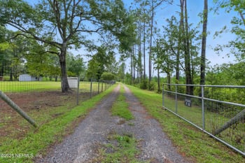 44586 Maplewood Ct, Callahan, FL 32011