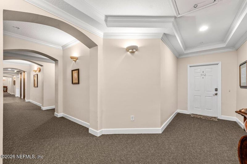 4480 Deerwood Lake Pw #352, Jacksonville, FL 32216