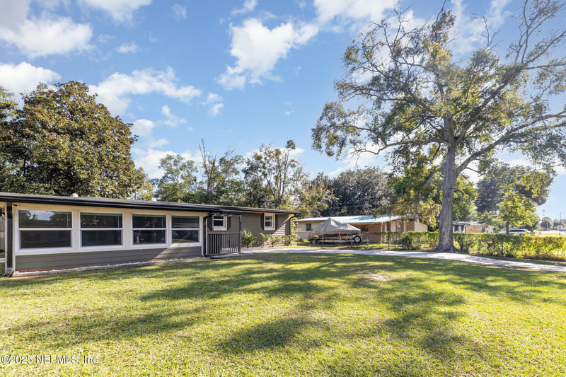 450 Brighton Ave, Orange Park, FL 32073