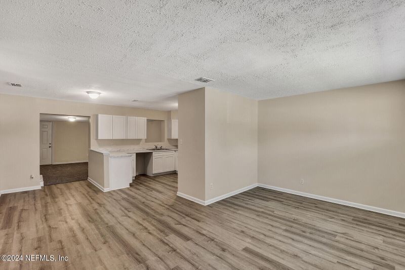 4503 Barnes Rd S, Jacksonville, FL 32207