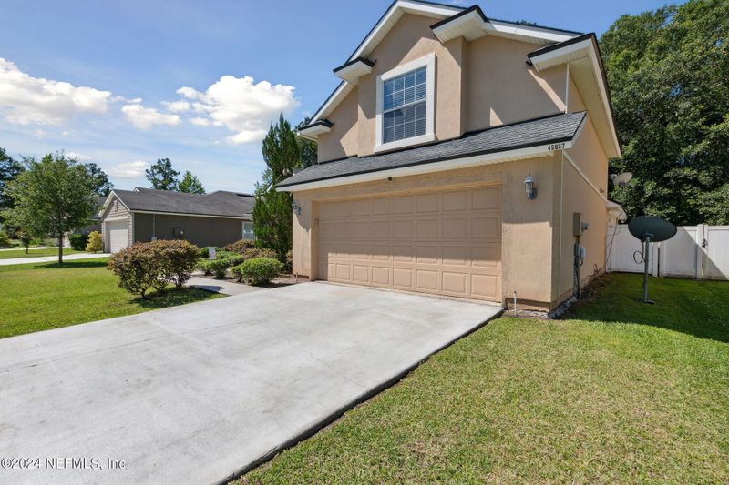 45037 Amhurst Oaks Dr, Callahan, FL 32011
