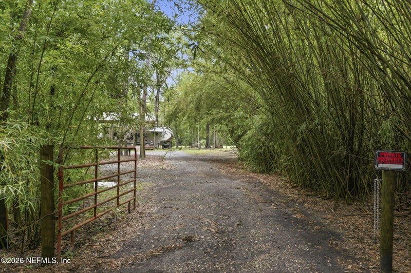 45059 Taylor Rd, Callahan, FL 32011