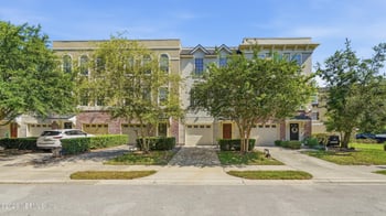 4506 Capital Dome Dr, Jacksonville, FL 32246