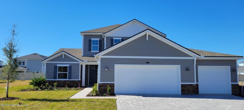451 Hillendale Cir, St Johns, FL 32259