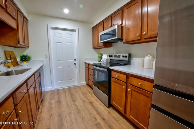 451 Skate Rd, Atlantic Beach, FL 32233