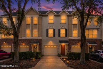 4511 Capital Dome Dr, Jacksonville, FL 32246