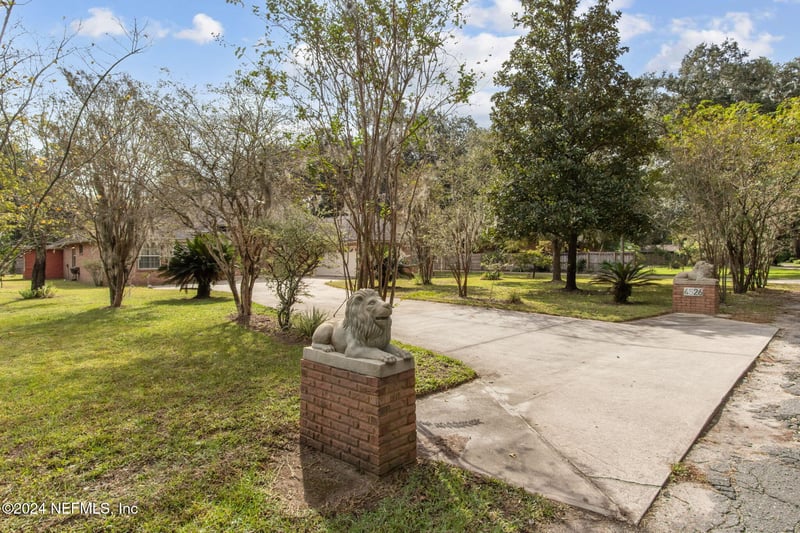 4526 Craven Rd W, Jacksonville, FL 32257