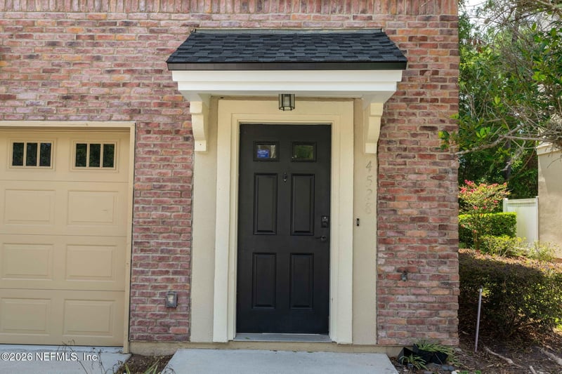 4528 Capital Dome Dr, Jacksonville, FL 32246