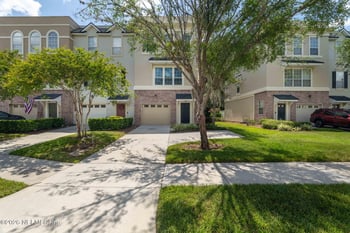 4528 Capital Dome Dr, Jacksonville, FL 32246