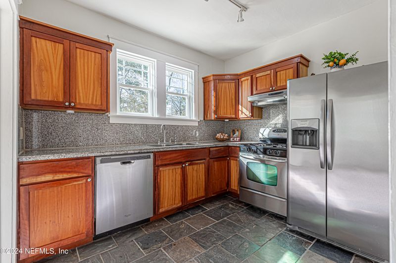 4530 Attleboro St, Jacksonville, FL 32205