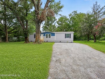 45342 Pickett St, Callahan, FL 32011