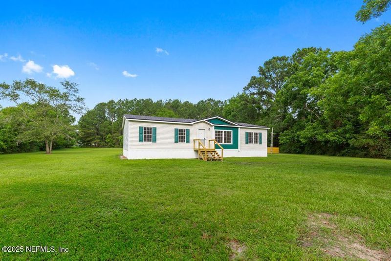 45388 Pickett St, Callahan, FL 32011