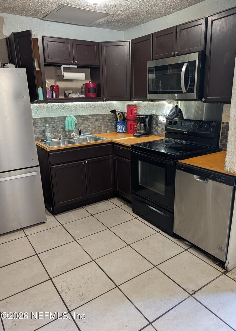 4541 Moncrief Rd W, Jacksonville, FL 32209