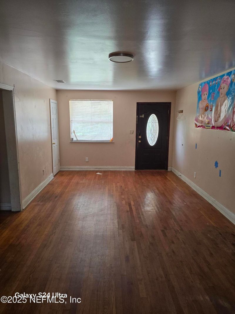 4549 Clinton Ave, Jacksonville, FL 32207
