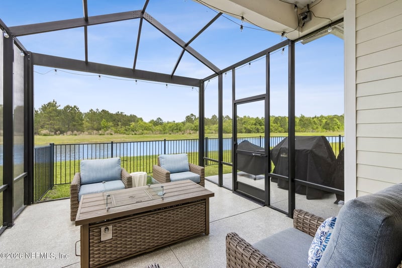 4551 Sun Garden Dr, Jacksonville, FL 32257