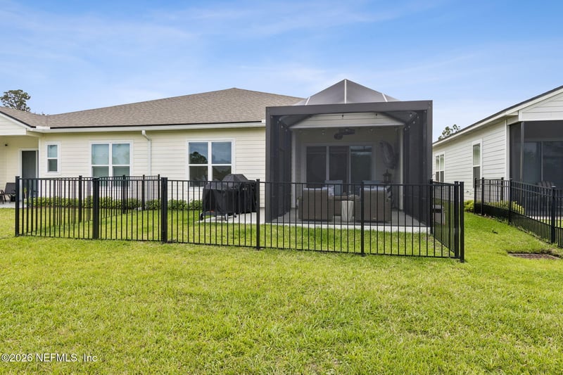 4551 Sun Garden Dr, Jacksonville, FL 32257