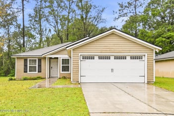 4558 Glendas Meadow Dr, Jacksonville, FL 32210