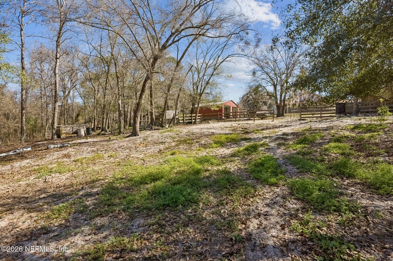 4564 Crazy Horse Ave #B, Middleburg, FL 32068