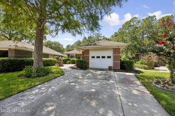 4570 Middleton Park Cir W, Jacksonville, FL 32224