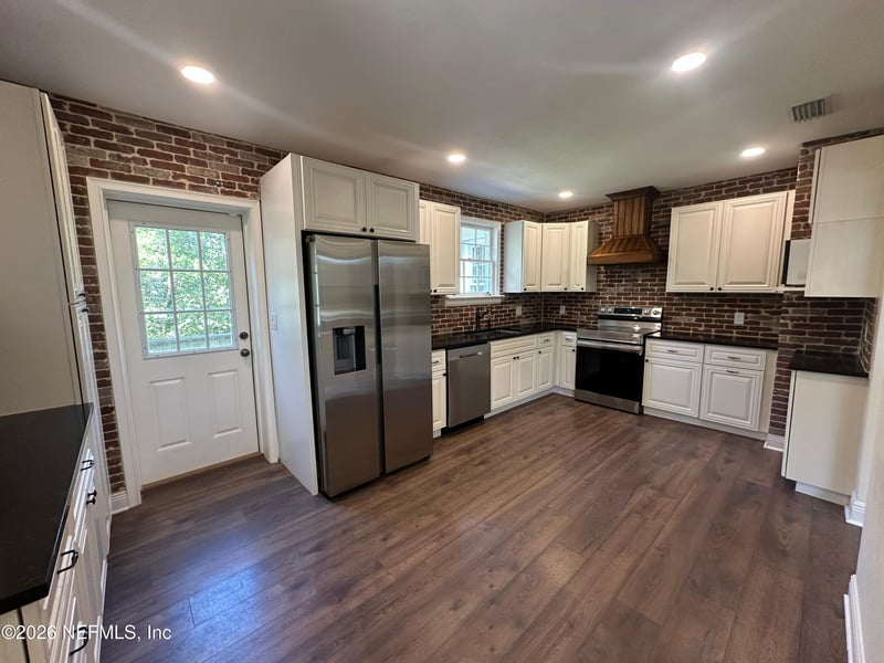 4571 Pinewood Ave, Jacksonville, FL 32207