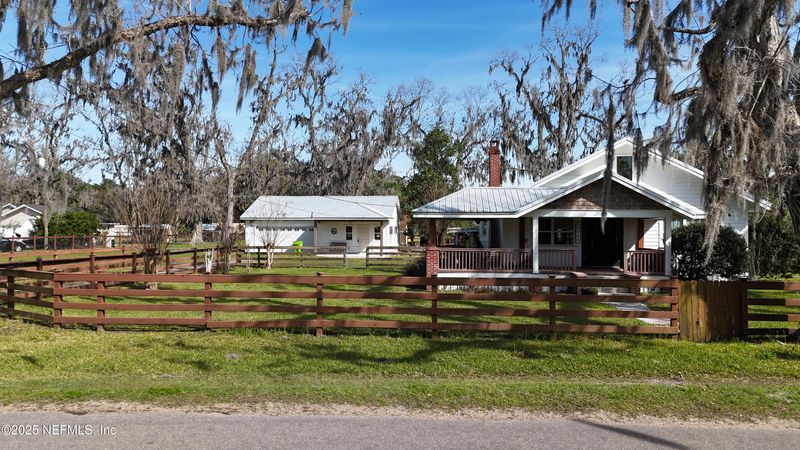 45740 Pickett St, Callahan, FL 32011