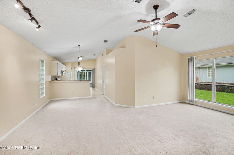 4596 Cabbage Pond Dr, Jacksonville, FL 32257