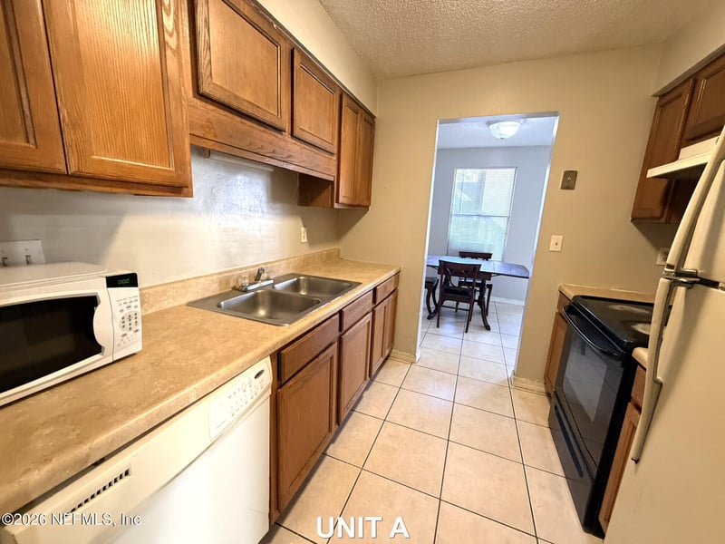 460 Bentwood Ln, Orange Park, FL 32073